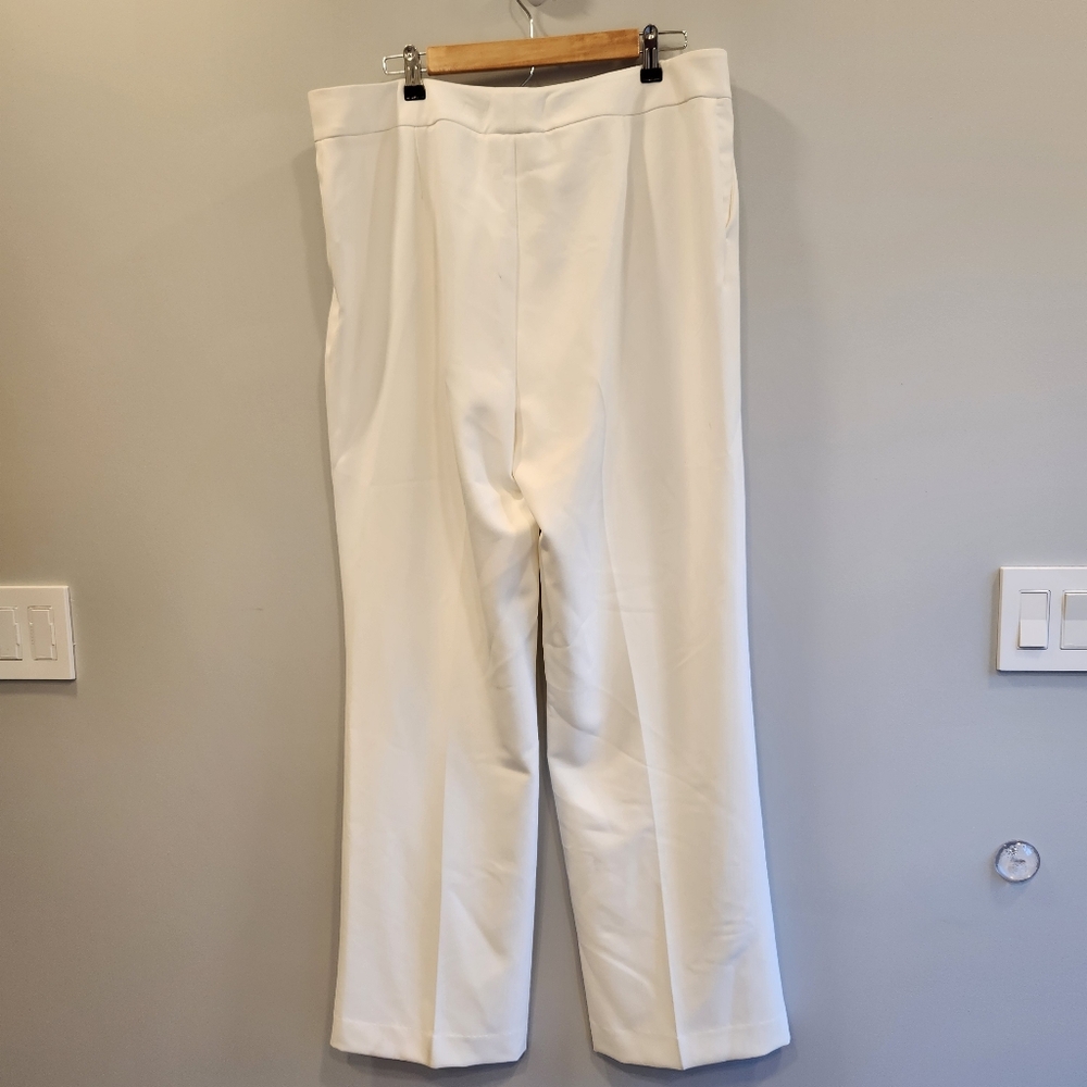Karl Lagerfeld NWT White Straight Leg Pant - Picture 8 of 12
